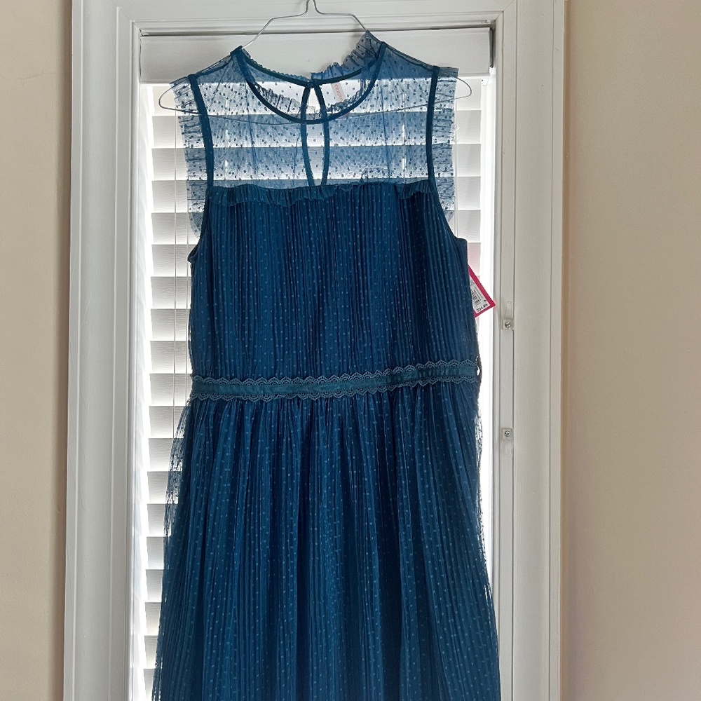 Teal sleeveless dress